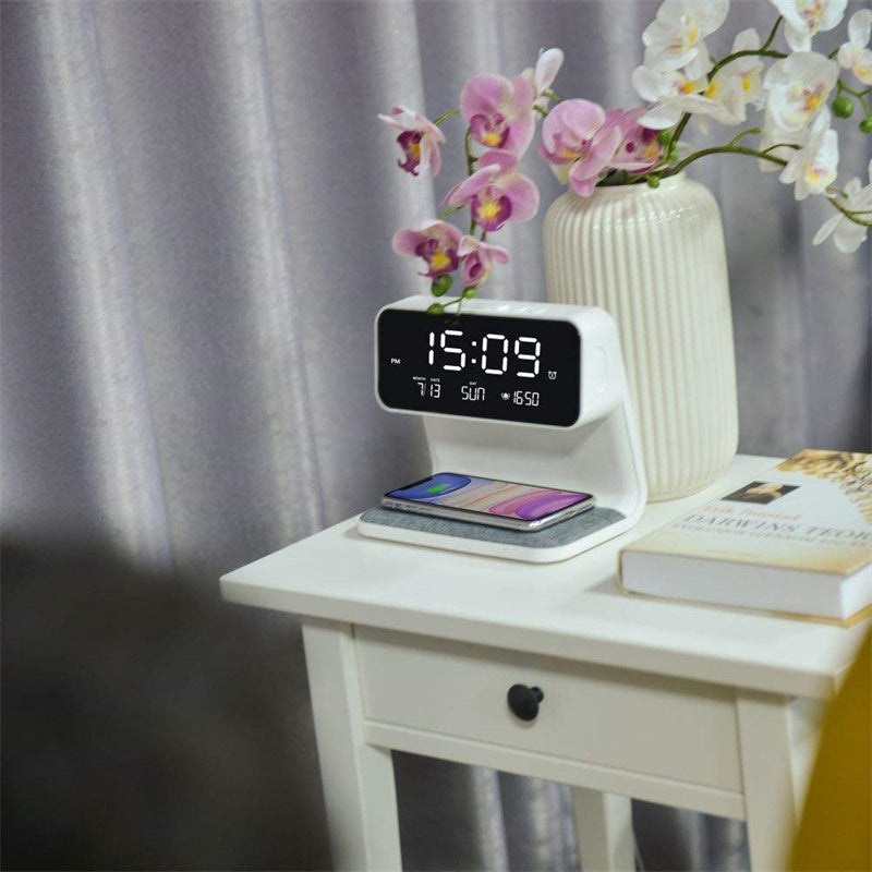 Creative 3 In 1 Bedside Lamp, LCD Screen Alarm Clock - Endless Pawsibilities